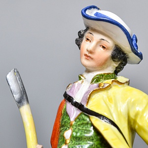 Антикварная Фарфоровая Статуэтка «Придворный садовник», Meissen, Германия, конец XIX — начало XX века.