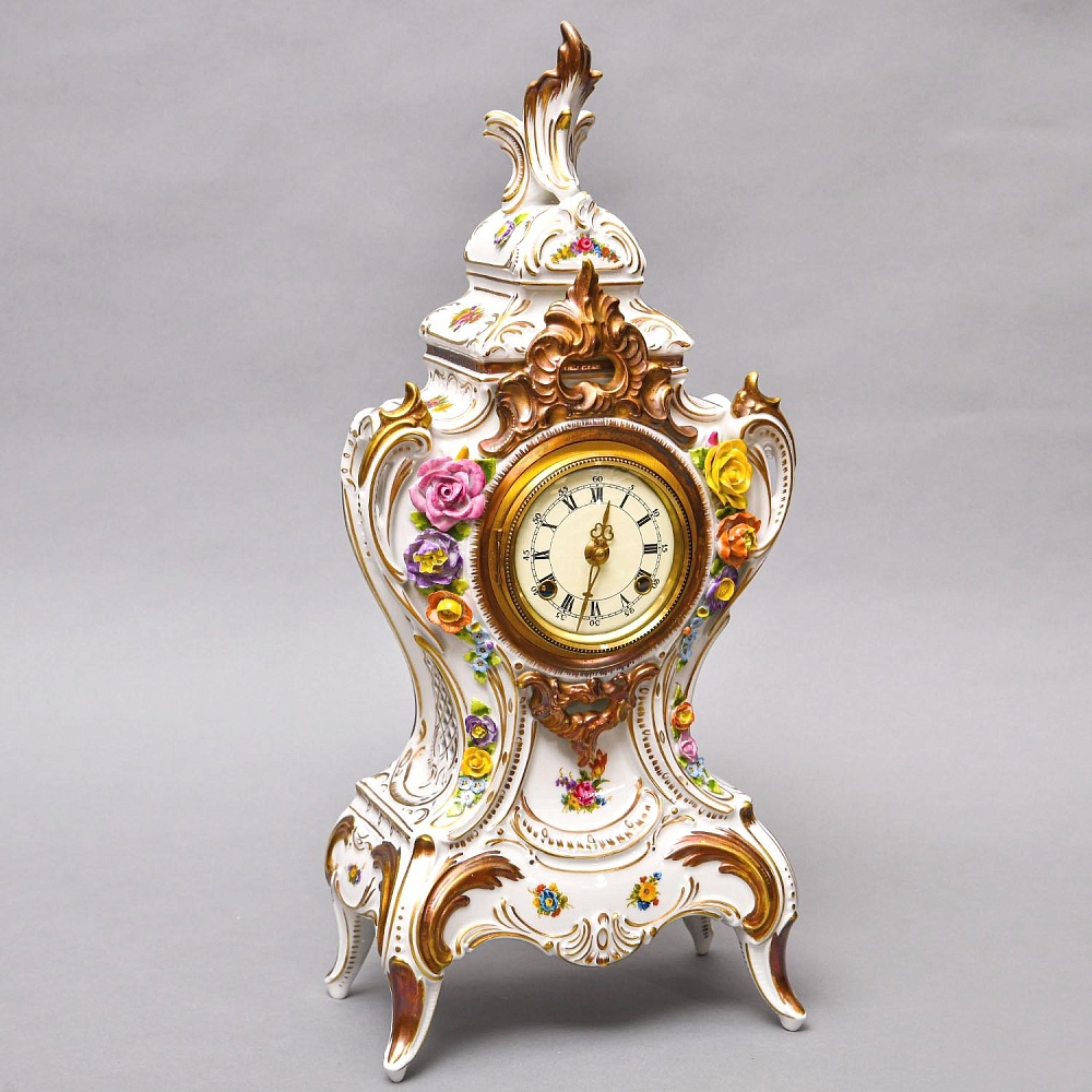 Большие Каминные Механические Фарфоровые Часы с боем «Букет из Роз», Franz Hermle & Sohn Германия 50 гг.