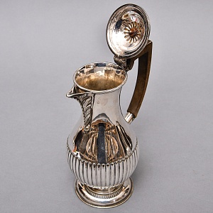 Винтажный Металлический Кофейник - Кувшин на 0,8 л. Silverplated, William Hutton&Sons Англия, начало ХХ века.