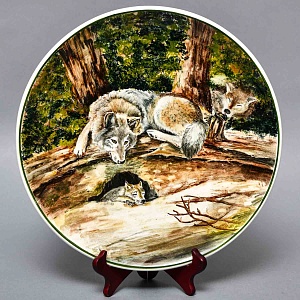 Большое Настенное Авторское Блюдо «Волки», Фаянс роспись, Конаково Россия.