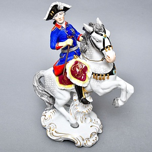 Антикварная Фарфоровая статуэтка «Старый Фриц. Король Пруссии Фридрих II на коне», SITZENDORF Германия.