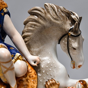 Антикварная Фарфоровая статуэтка «Диана - Охотница на льва», VOLKSTEDT Германия.