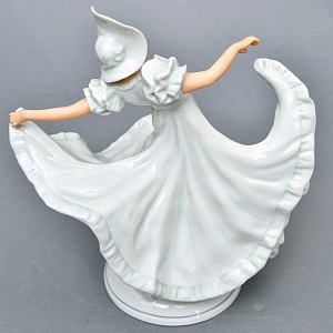  Коллекционная Фарфоровая статуэтка «Танцовщица в пышном платье», Schau Bach Kunst Германия.