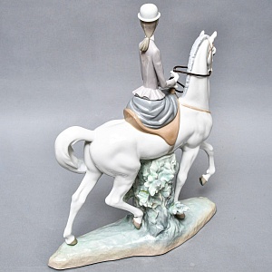 Коллекционная Фарфоровая статуэтка «Прекрасная наездница», Lladro Испания, 1984 - 1989 годы.
