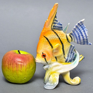 Коллекционная Фарфоровая статуэтка «Аквариумная рыбка. Скалярия», GOEBEL Германия, 1950 - 1955 годы. 