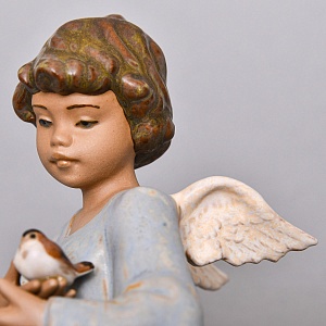 Коллекционная Фарфоровая статуэтка «Ангел с птицей» серия Грес, Lladro Испания.