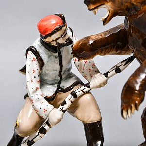 Коллекционная Фарфоровая Статуэтка «Охота на медведя», Россия. 