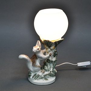 Фаянсовая Настольная Лампа - Светильник «Белка» СССР ЗиК Конаково - 1958 год.