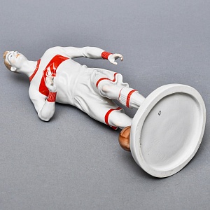 Большая Коллекционная Авторская Статуэтка «Футболист СПАРТАК», фарфор, ЛФЗ СССР -1989 год.