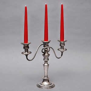 Канделябр - Подсвечник на Три Свечи, Н -29 см. Silverplate, Elkington's & Co. Англия, начало ХХ века.