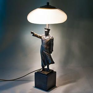 Авторская Настольная Лампа - Статуэтка "СТАЛИН" L'atelier ART & Bronze Франция, конец ХХ - начало ХХI веков.