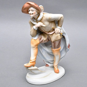 Коллекционная Фарфоровая статуэтка «Сирано де Бержерак», Herend Венгрия, середина ХХ века. 