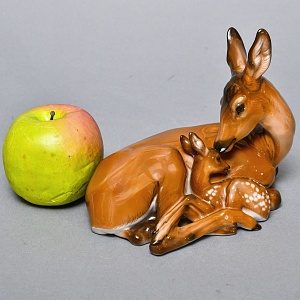 Коллекционная Фарфоровая статуэтка «Олениха и олененок », ROSENTHAL Германия, середина ХХ века. 