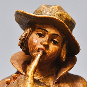Редкая Антикварная Коллекционная Деревянная статуэтка «Бедный Волынщик», Англия начало ХХ века.