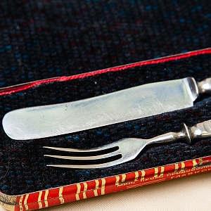 Редкость! Пионерский Сервировочный Набор для Завтрака «Нож и Вилка», металл нержавейка, МИНПРОМ СССР - 1956 год