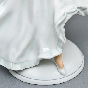  Коллекционная Фарфоровая статуэтка «Танцовщица в пышном платье», Schau Bach Kunst Германия.