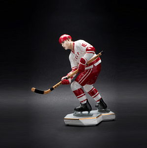 Коллекционная Авторская Статуэтка «Хоккеист СССР – Владимир Петров №16», фарфор, Россия. 