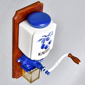 Старинная Настенная Ручная Механическая Кофемолка EREKA, Германия 50-е гг. ХХ века.