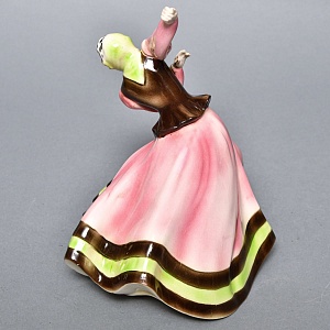 Коллекционная статуэтка «Народный Танец», Фаянс, HERTWIG Германия, 1941 - 1958 годы. 