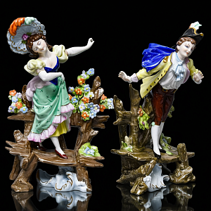 Коллекционные Фарфоровые парные статуэтки «Свидание на мостике», Scheibe-Alsbach Германия.