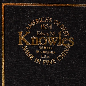  Коллекционная Фарфоровая тарелка «Мария и Иосиф», Knowles США - 1985 год.