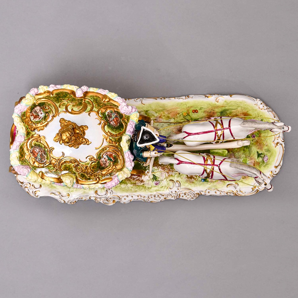 Большая Фарфоровая статуэтка «Карета с влюбленной парой», Scheibe Alsbach Германия, 1925 - 1962 гг. 