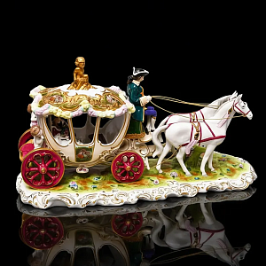 Большая Фарфоровая статуэтка «Карета с влюбленной парой», Scheibe Alsbach Германия, 1925 - 1962 гг. 