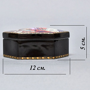 Коллекционная Фарфоровая шкатулка «СНЕГУРОЧКА» из серии «Русские Сказки"», VIlleroy&Boch Германия.