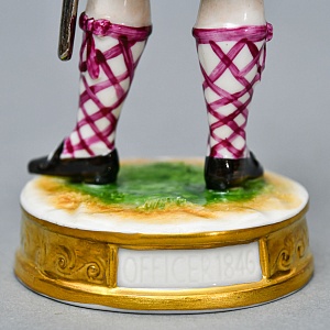 Редкая!!! Фарфоровая Cтатуэтка «Солдаты Британской Армии. 92-й пехотный полк», RUDOLF KAMMER Германия. 