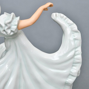  Коллекционная Фарфоровая статуэтка «Танцовщица в пышном платье», Schau Bach Kunst Германия.