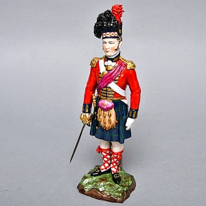 Коллекционная Фарфоровая статуэтка «Солдаты Британской армии. Черный Дозор», SITZENDORF Германия. 