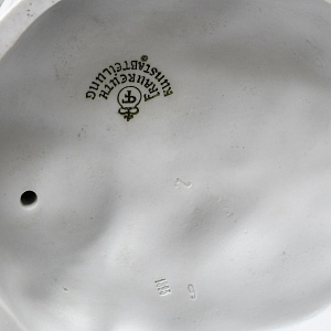 Антикварная Фарфоровая статуэтка «Птицелов с собакой», Fraureuth Германия, 1919 - 1926 годы. 