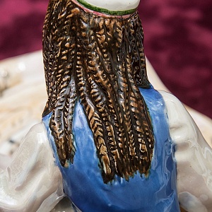 Коллекционная статуэтка - мелочевница «Узбечка с ковром», Фаянс ЗиК Конаково СССР, 1952 - 1962 годы. 