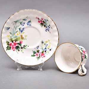 Коллекционная Фарфоровая Кофейная пара «Букет с колокольчиками», ROYAL ALBERT Англия.