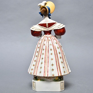 Коллекционная статуэтка «Модница в шляпке», Фарфор, SITZENDORF Германия, первая половина ХХ века.