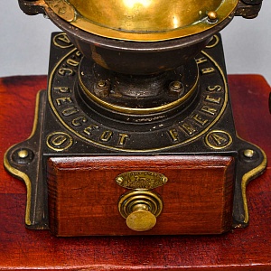 Старинная Ручная Механическая Кофемолка - Мельница PEUGEOT, Франция начало ХХ века. 