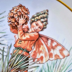 Коллекционная Фарфоровая Тарелка - Блюдо «Фея Сосны», Wedgwood Англия - 1989 год. 