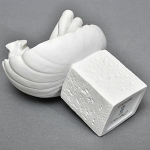 Коллекционная Фарфоровая статуэтка «Девушка, Знак Зодиака - Рак», Royal Copenhagen Дания.