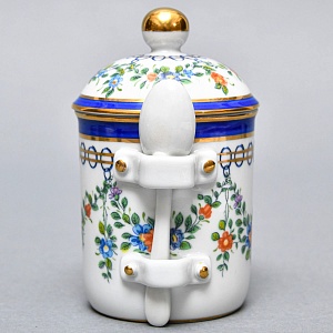 Фарфоровый Соусник с крышкой, блюдцем и ложечкой, Giulia Mangani Италия, вторая половина ХХ века.