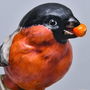 Коллекционная Фарфоровая Статуэтка «Птица - Снегирь с Рябиной», Goebel Германия -1979 год.