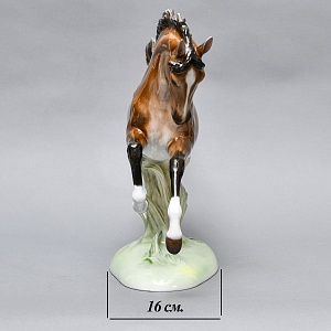 Большая Фарфоровая статуэтка «Бегущий конь. Арабский жеребец», ROSENTHAL Германия. 