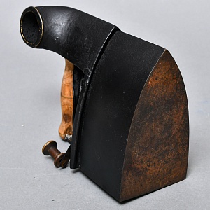 Антикварный Коллекционный Угольный Утюг MONDRACON UC, Англия начало ХХ века.