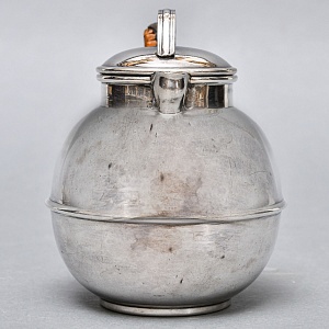 Винтажный Металлический Кувшинчик - Молочник - Сливочник. Silverplate, Лондон Англия 50-гг.