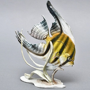 Коллекционная статуэтка «РЫБКА. Плывущая Скалярия», Фарфор ROSENTHAL Германия - 1938 год.
