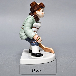 Авторская Коллекционная Фарфоровая Статуэтка «Дворовый Хоккей - Вратарь», Россия.