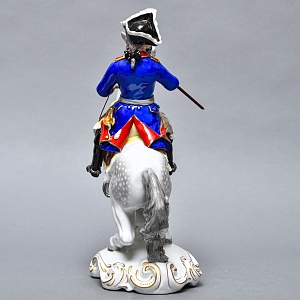 Антикварная Фарфоровая статуэтка «Старый Фриц. Король Пруссии Фридрих II на коне», SITZENDORF Германия.
