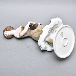 Антикварная Фарфоровая статуэтка «Карнавал. Девушка с лютней», Rosenthal Германия - 1914 год. 