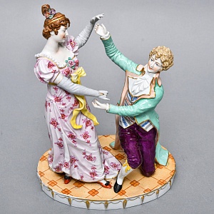 Антикварная статуэтка «Дама с кавалером. Приглашение на танец», Фарфор Muller & Co, Германия, 1907 - 1949 гг. 