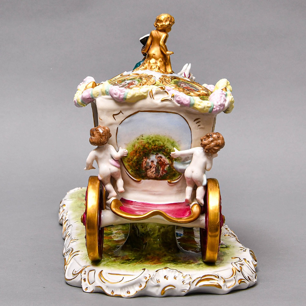 Большая Фарфоровая статуэтка «Карета с влюбленной парой», Scheibe Alsbach Германия, 1925 - 1962 гг. 