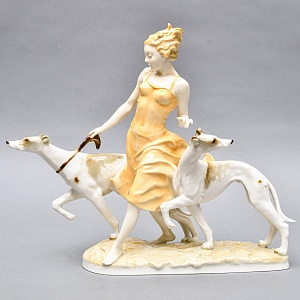 Коллекционная Фарфоровая статуэтка «Девушка с собаками - левретками», Hutschenreuther Германия.